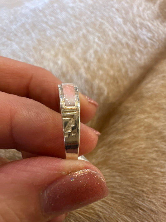 Pink Conch Inlay Ring