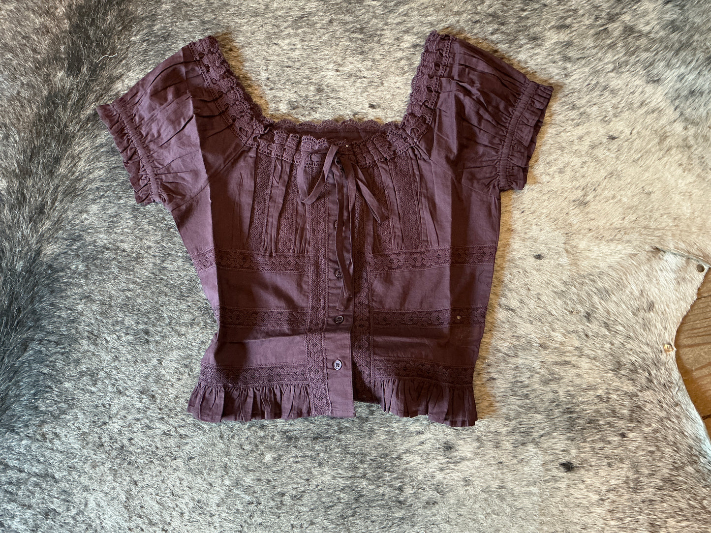 Lynn Top Brown