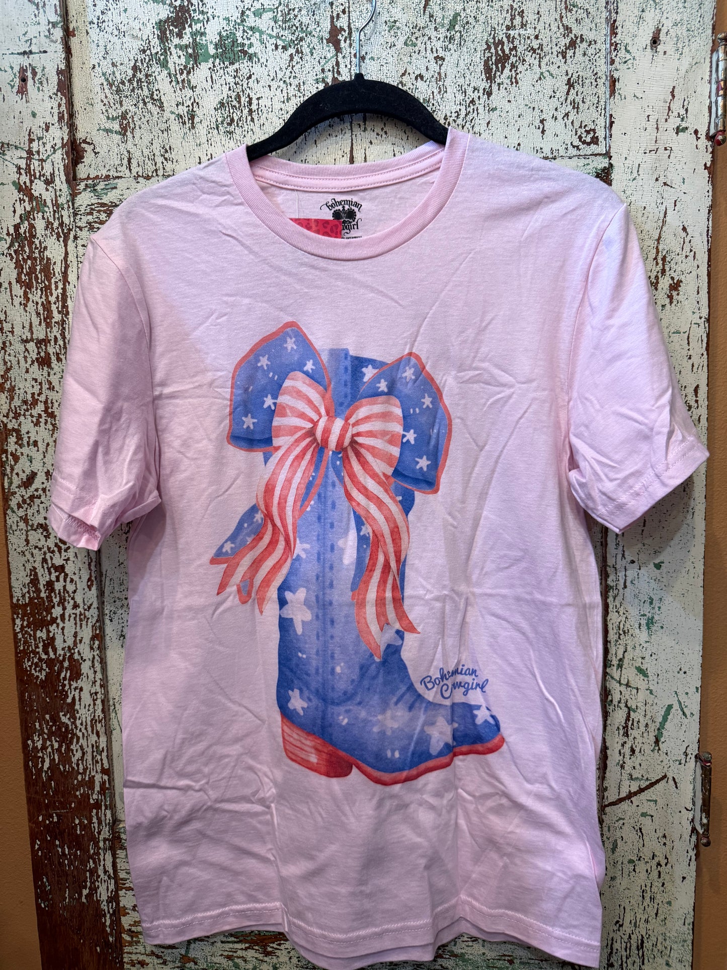 Boot & bow T-shirt