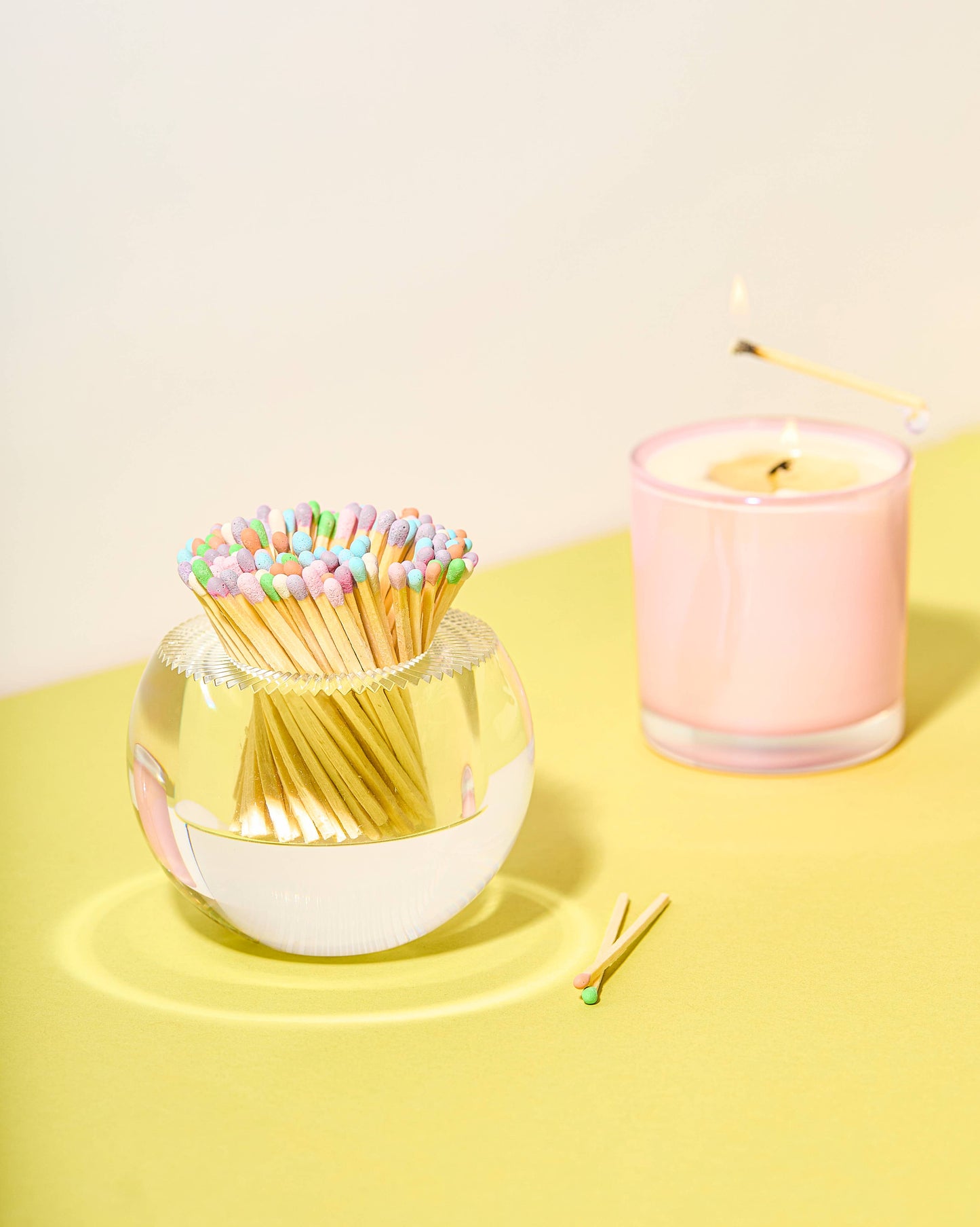 Round Match Striker - Confetti Matches