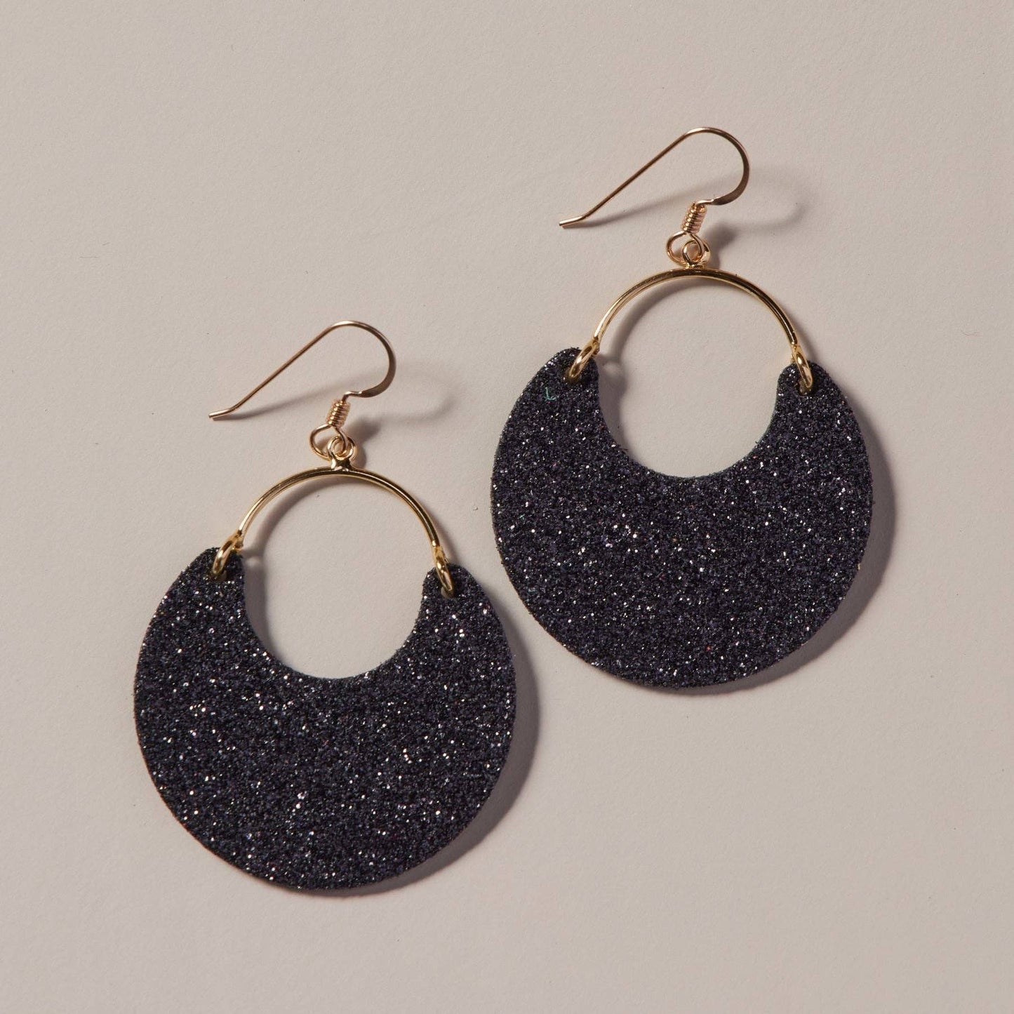 Black Sparkle Ninas: Gold